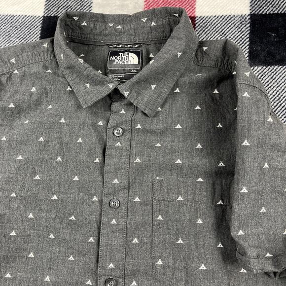 The‎ North Face Shirt Mens XL Gray Bay Trail Jacquard TeePee Graphic AOP - Picture 1 of 8
